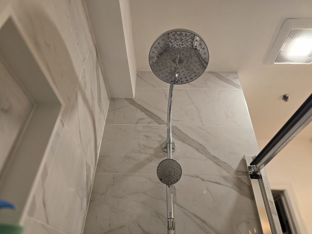 The rain shower in the ensuite bathroom